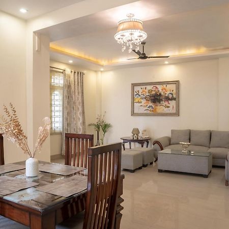The Urban Grandeur 1 Bed & Breakfast Guwahati Exterior foto