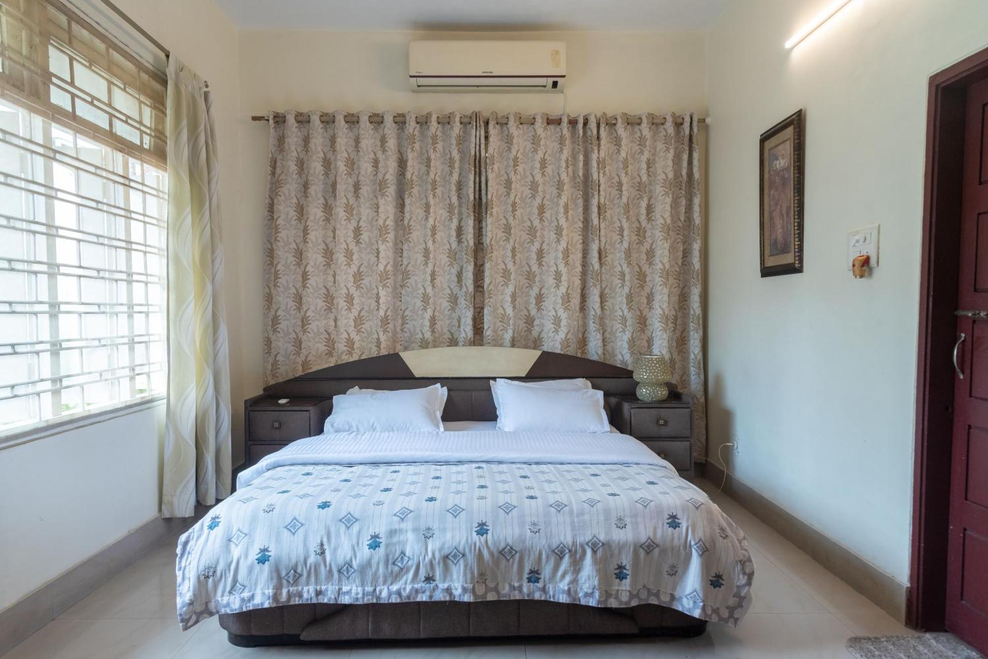 The Urban Grandeur 1 Bed & Breakfast Guwahati Exterior foto