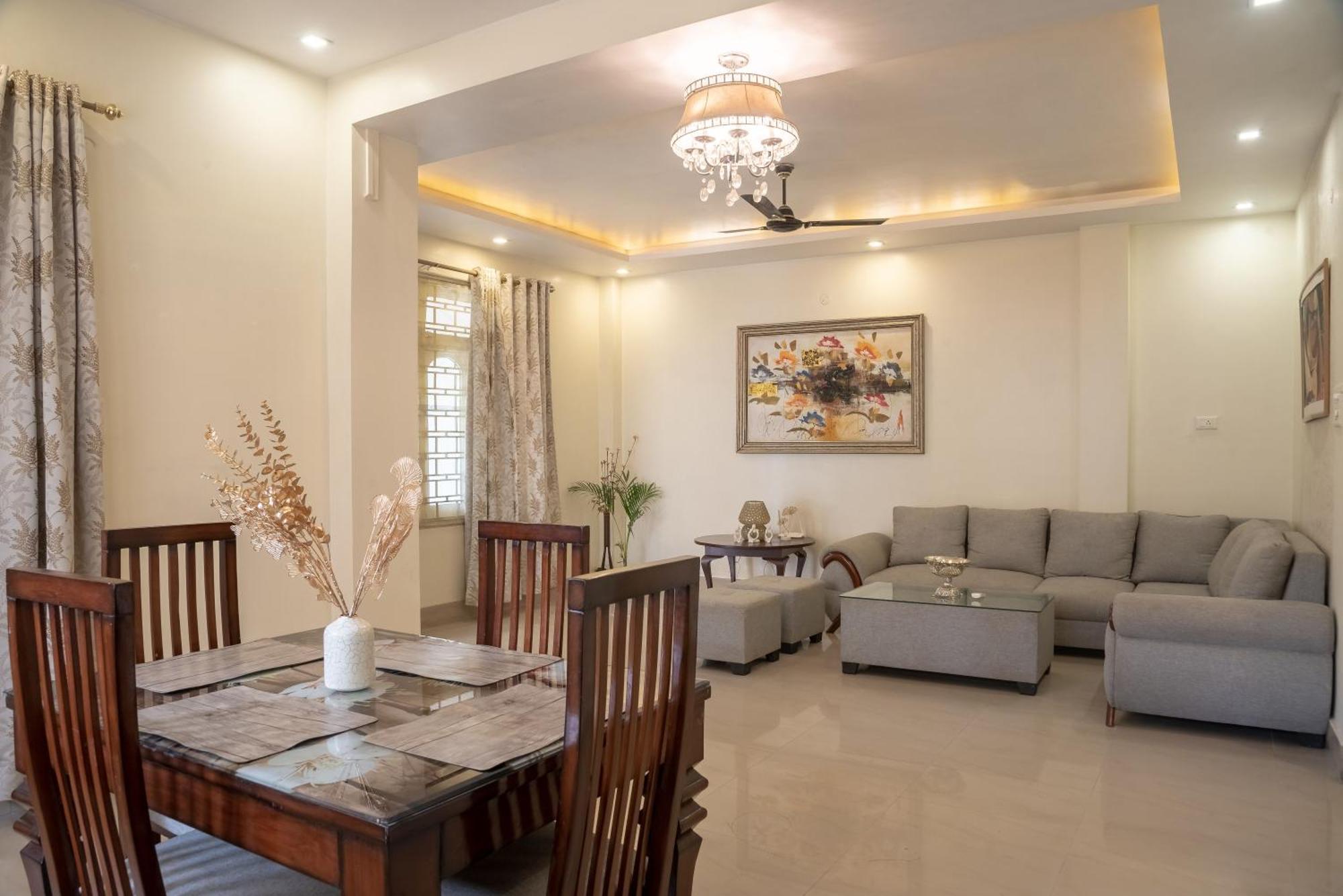 The Urban Grandeur 1 Bed & Breakfast Guwahati Exterior foto