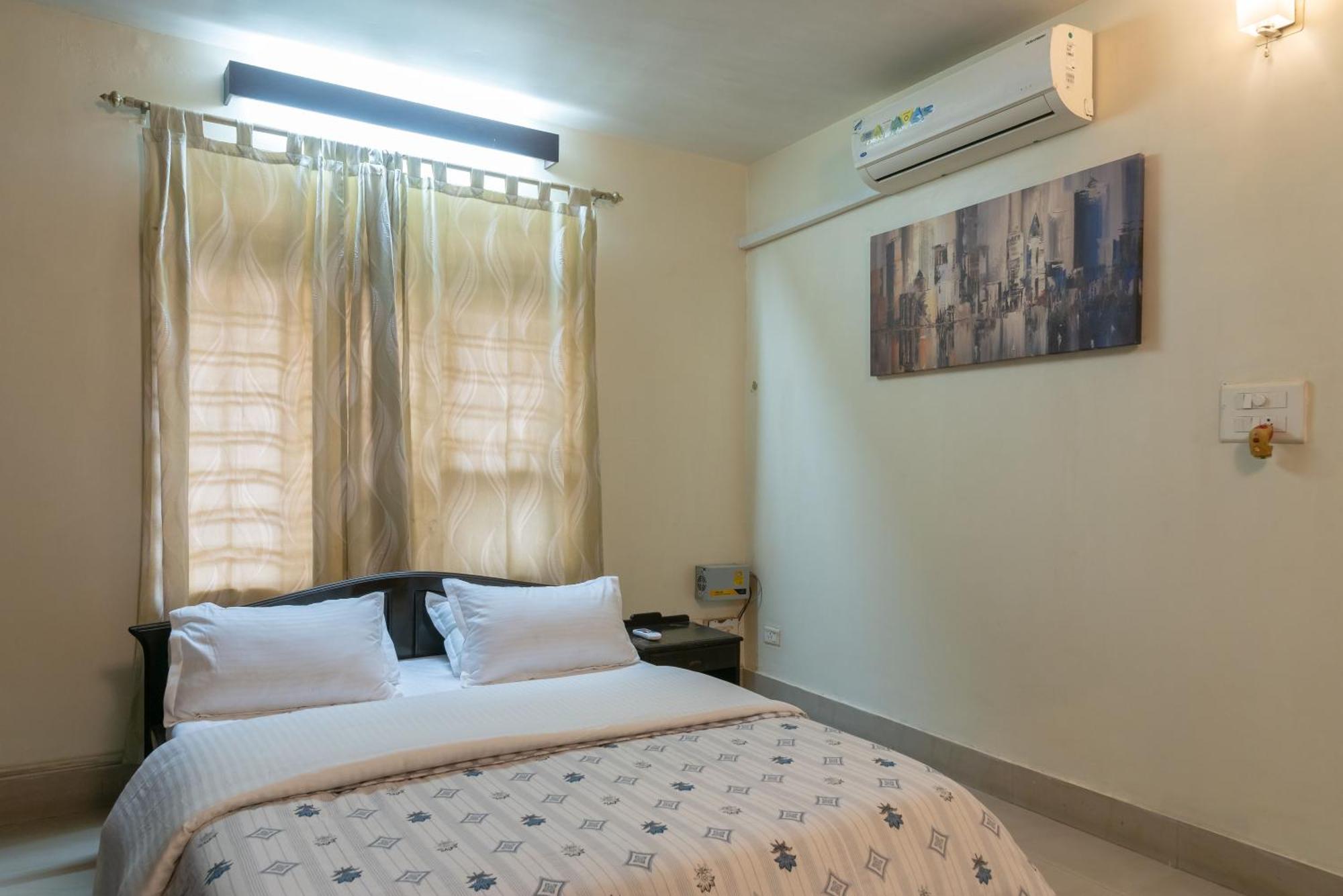 The Urban Grandeur 1 Bed & Breakfast Guwahati Exterior foto